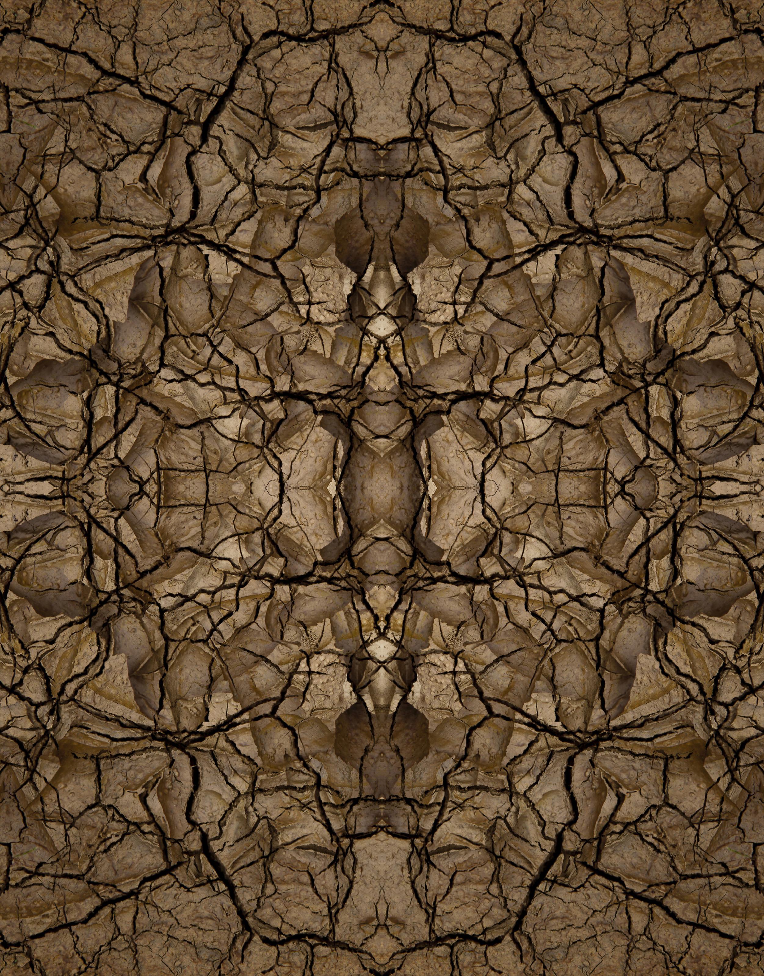Bronze Crackle wallpaper in deep bronze crackled marble