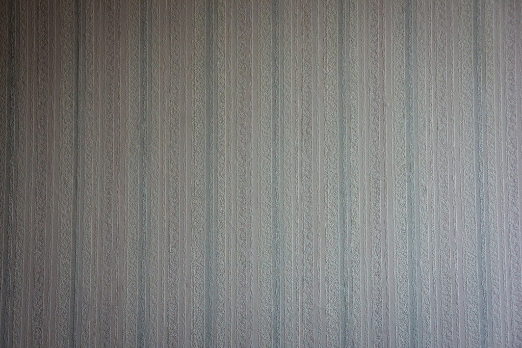 Driftwood Grain wallpaper with weathered grey woodgrain
